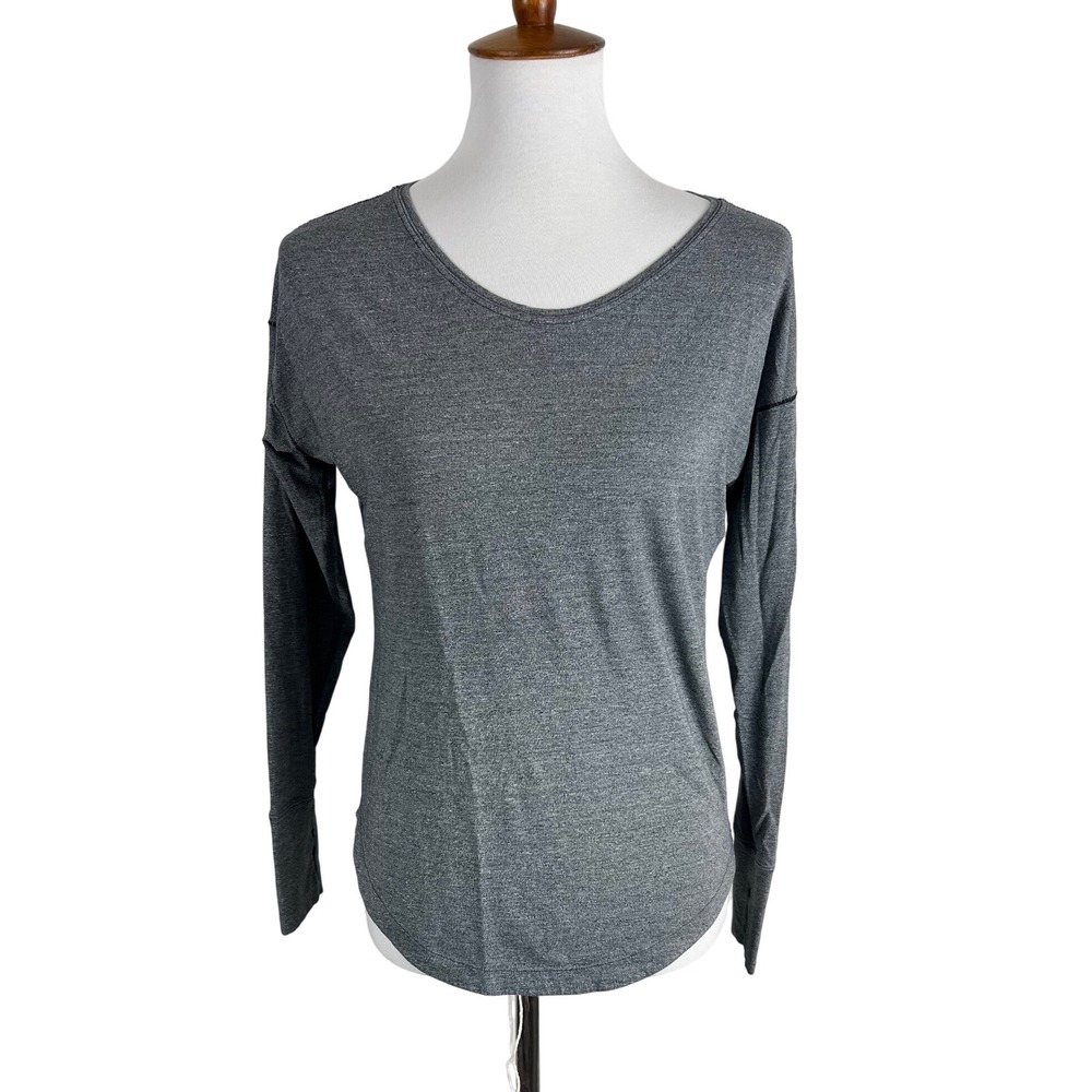 Lululemon Gray Long Sleeve Athletic Top Thumbholes V Neck Women's